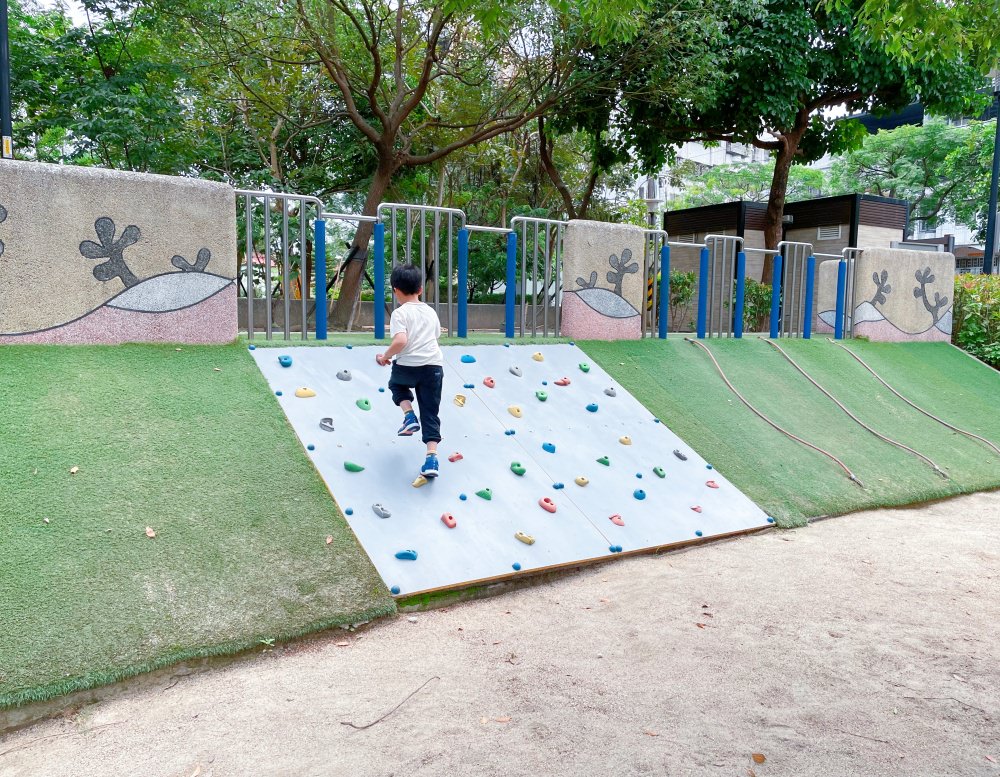 一天滿足鐵道迷且同時玩公園的好地方｜山佳火車站、山佳鐵道公園、鹿角溪特色公園、山仔腳公園