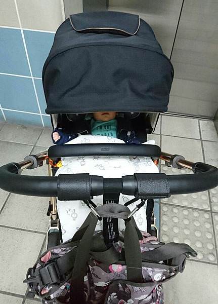 ｜育嬰用品｜mamas&papas  Urbo² 玫瑰金雙向手推車