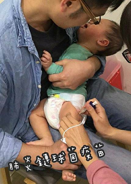 ｜小飛日記｜4M0D第四個月疫苗（五合一疫苗、十三價肺炎鏈球菌疫苗、MSD五價口服輪狀疫苗）