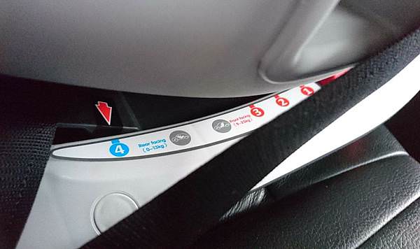 |出遊必備|chicco seat up 012 isofix安全汽座