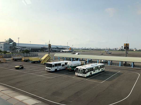 高雄免費飛機觀景台｜小港機場觀景台