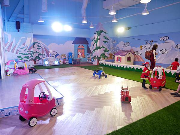 台北大直ATT 4 Recharge｜SNOOPY Play Center 史努比親子樂園大直旗艦店(已歇業)