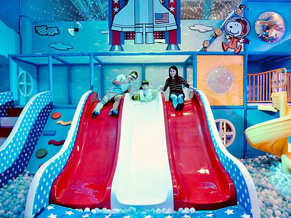 台北大直ATT 4 Recharge｜SNOOPY Play Center 史努比親子樂園大直旗艦店(已歇業)