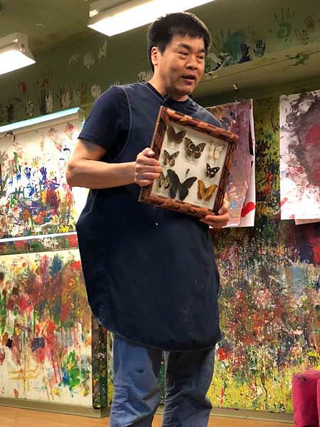 不受限的瘋狂塗鴉繪畫空間｜大金剛塗鴉遊戲動物樂園