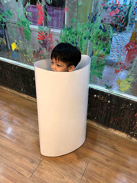 不受限的瘋狂塗鴉繪畫空間｜大金剛塗鴉遊戲動物樂園