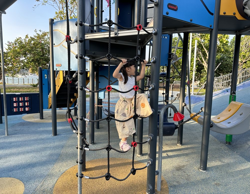 台南親子公園｜港濱歷史公園特色遊戲場