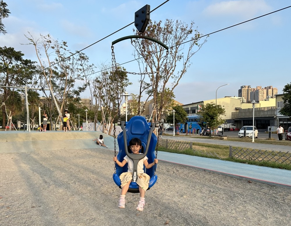 台南親子公園｜港濱歷史公園特色遊戲場