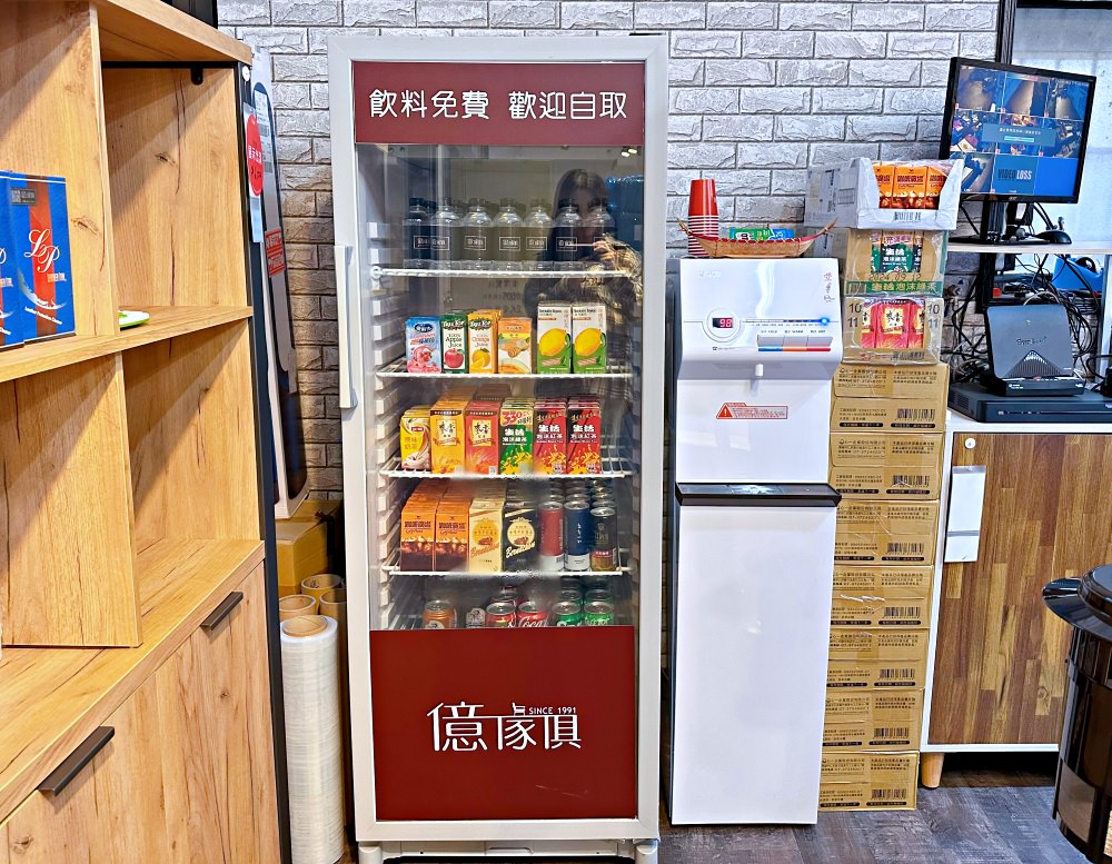 宜蘭家具行推薦｜億家具批發倉庫 宜蘭店