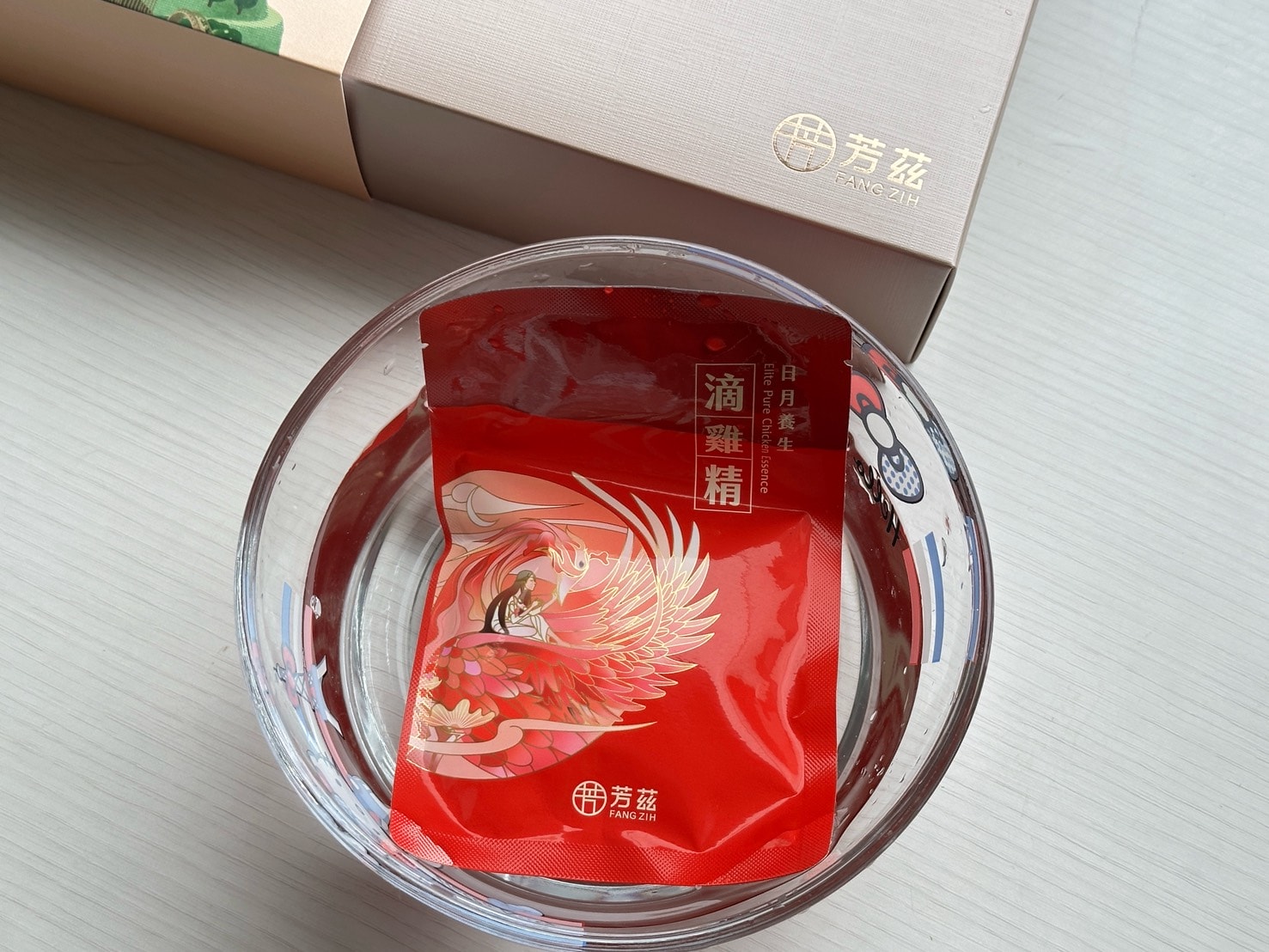 2026 過年送禮首選｜芳茲滴雞精 × 華剛茶業「金萃御品禮盒」開箱：好喝無腥味的溫暖祝福