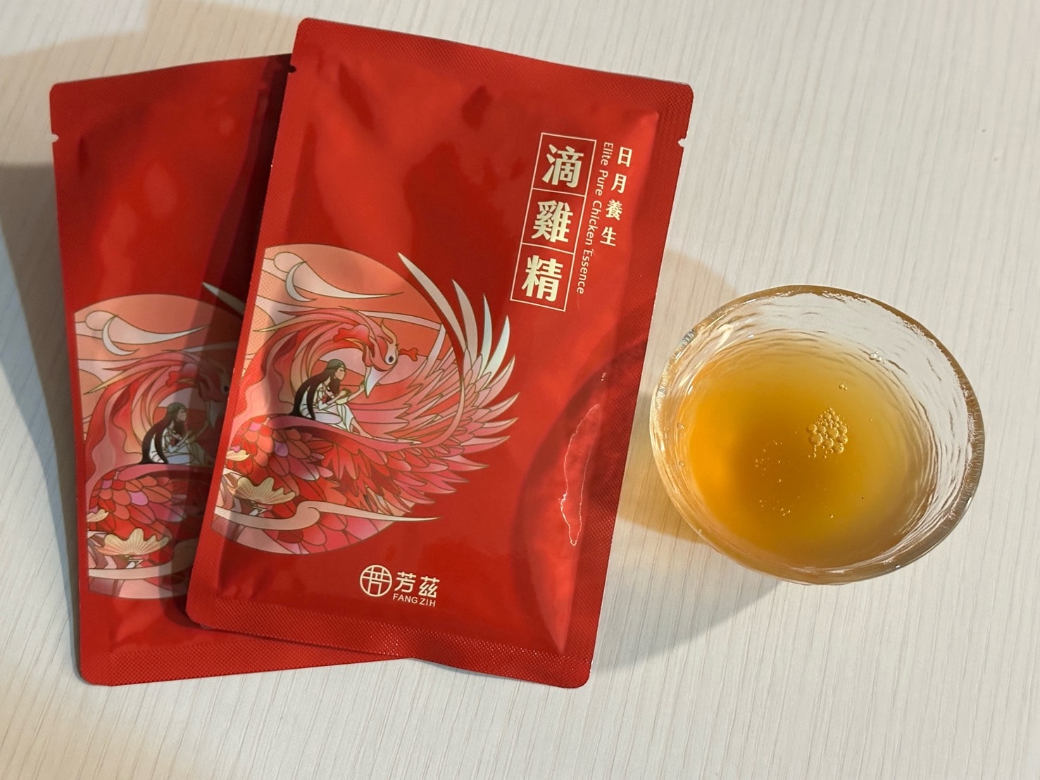 2026 過年送禮首選｜芳茲滴雞精 × 華剛茶業「金萃御品禮盒」開箱：好喝無腥味的溫暖祝福
